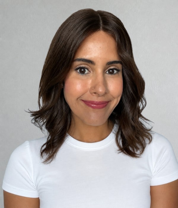 14-Inch Soft Wave Bob with Face-Framing Curtain Bangs